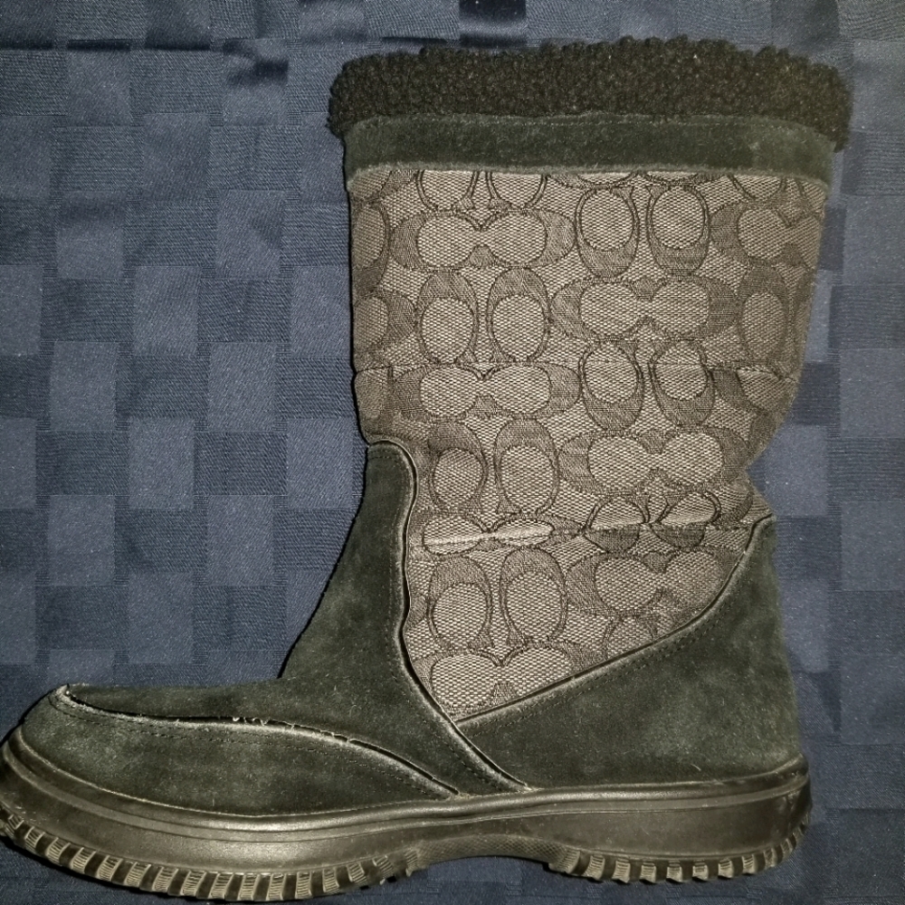 Coach black mid snow boots Sz 7B